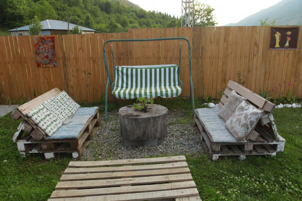 Cottage Woodside Mestia Luaran gambar