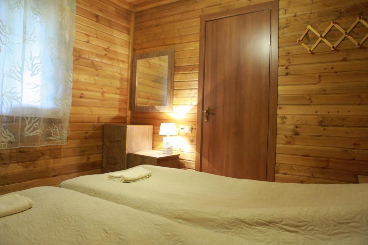 Cottage Woodside Mestia Luaran gambar