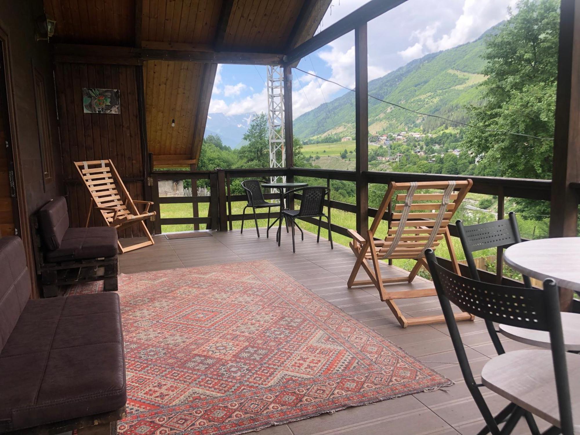Cottage Woodside Mestia Luaran gambar